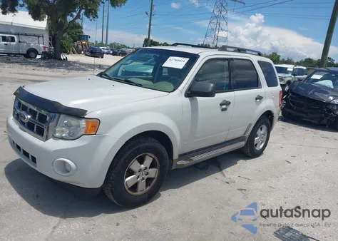 2010 Ford Escape Xlt from USA, damaged, VIN 1FMCU0DG1AKB42402